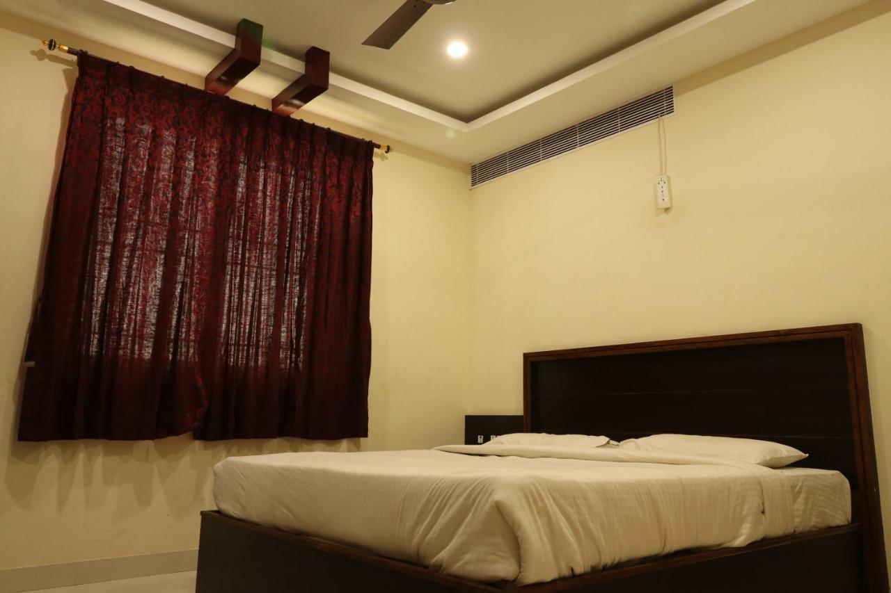 E S Residency Theni Exterior foto