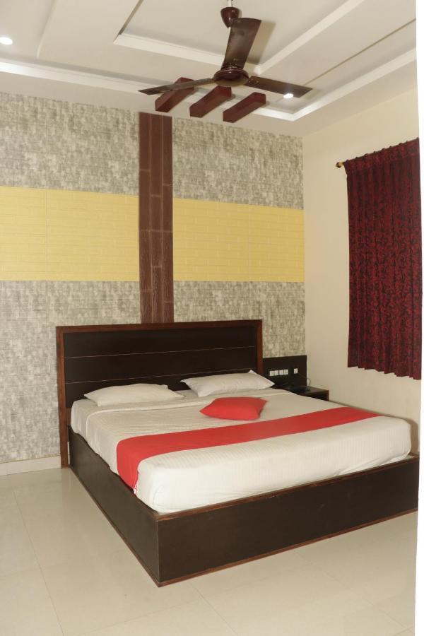 E S Residency Theni Exterior foto