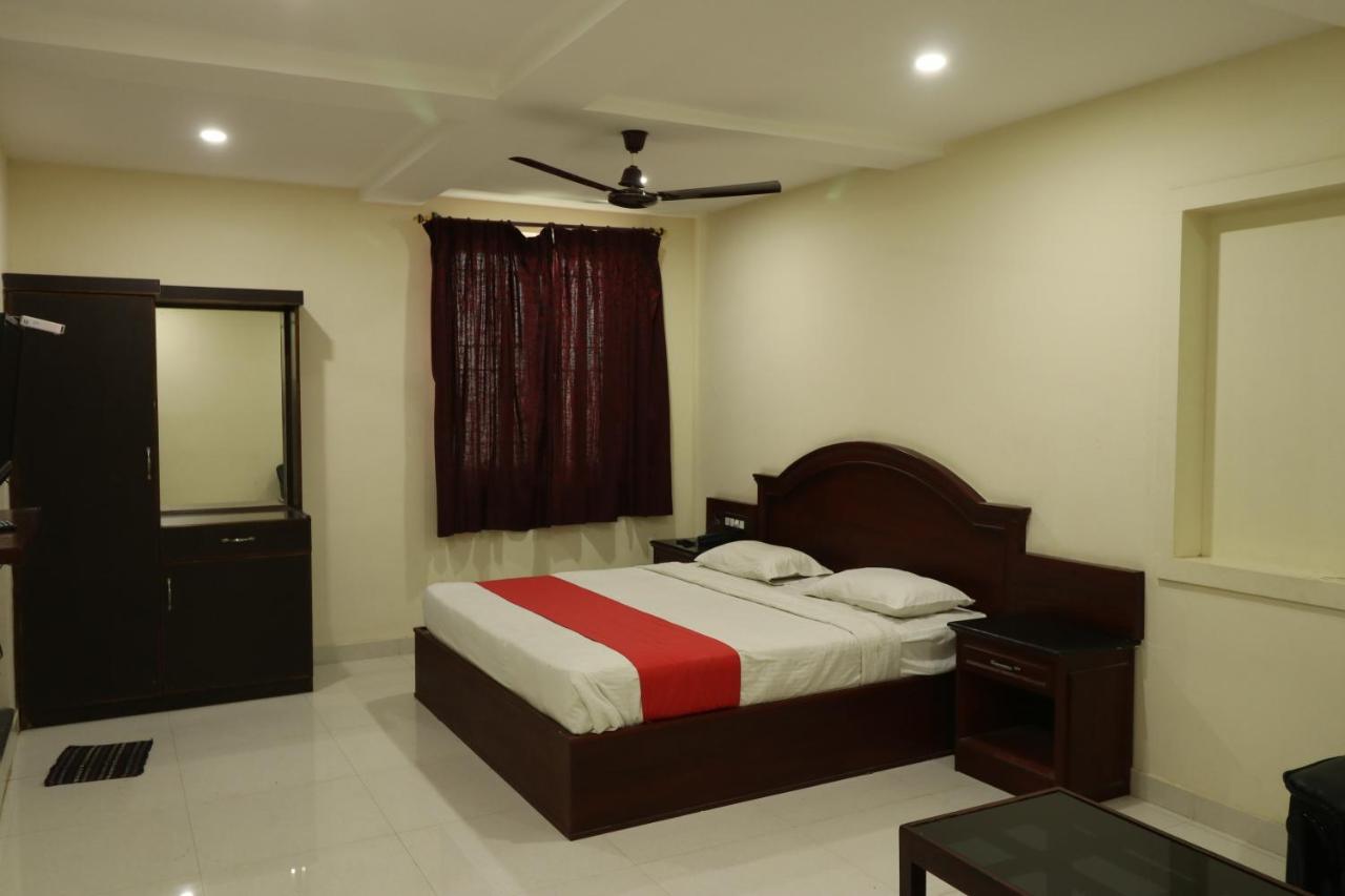 E S Residency Theni Exterior foto